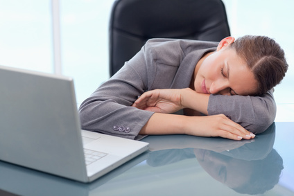 La sieste au travail permet de recharger les batteries, et d'être plus productif au travail.
