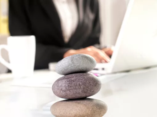 Quand l’énergie au travail s’épuise : écouter les signaux avant l’effondrement Quand l’énergie au travail s’épuise : écouter les signaux avant l’effondrement